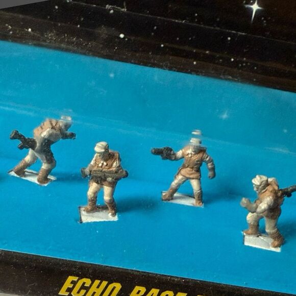 NIP Sealed Galoob Micro Machines Star Wars: Echo Base Troops Mini Figures C2 - Picture 2 of 8